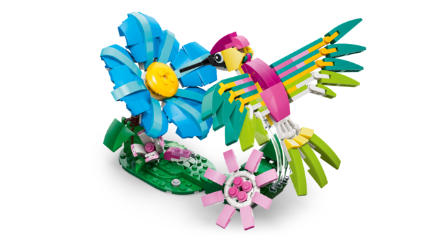 LEGO® 31384 Wild Animals: Colorful Hummingbird