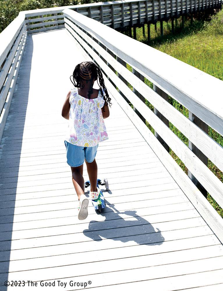 MMD175 LED CRYSTAL BLUE - A Child's Delight